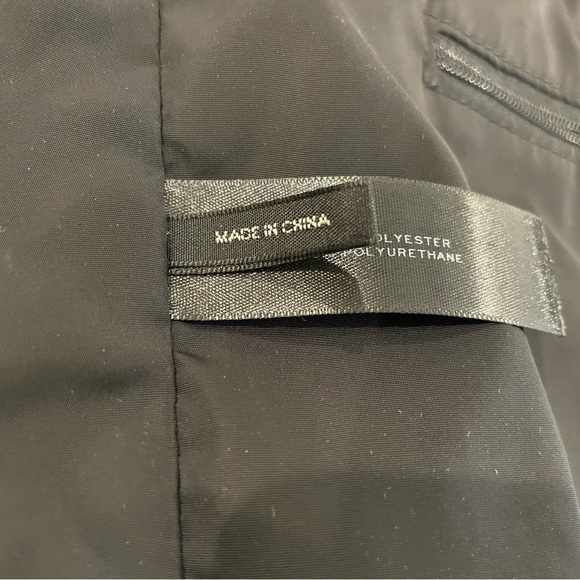 Pre owned in great condition Marc by Marc Jacobs Black
Quilted Nylon Crosby #555 - Picture 7 of 16